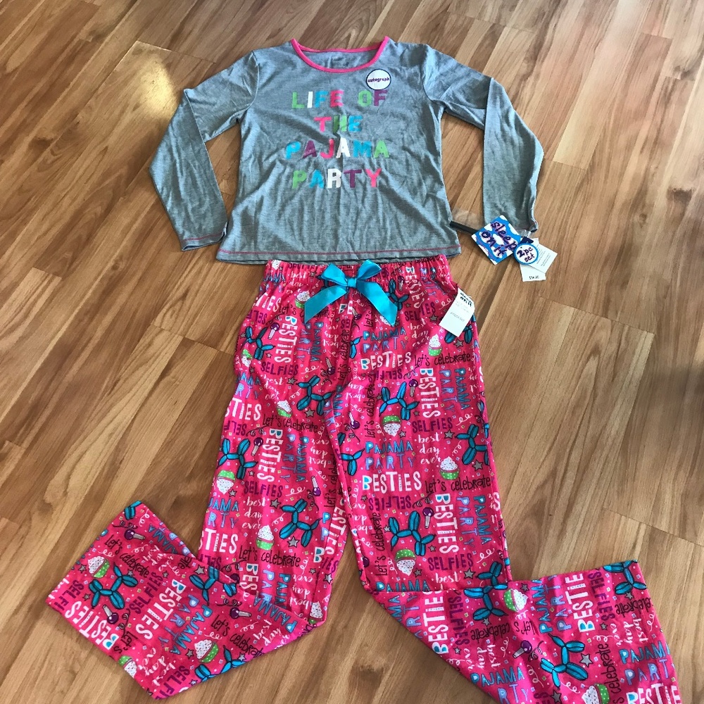 Sleep On It - Girls Pajamas - NWT - Size L (14/16)